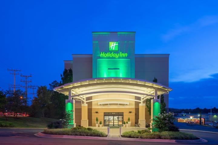 Pet Friendly Holiday Inn Baltimore BWI Airport an IHG Hotel