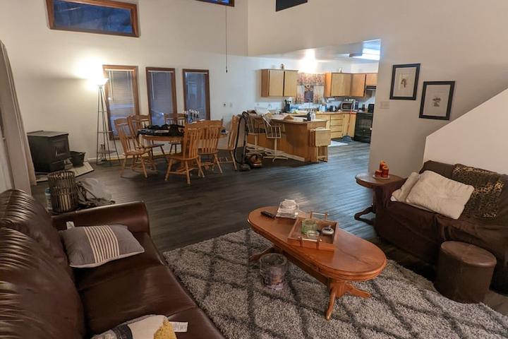 Pet Friendly Riverfront 3BR with Private Fishing on San Juan