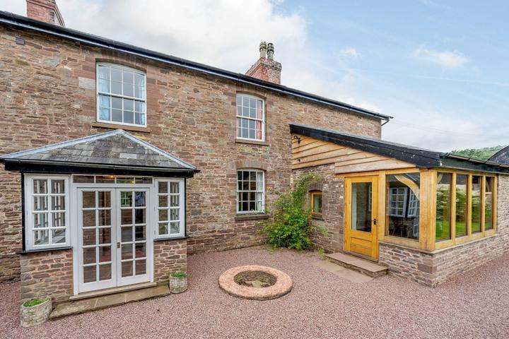 Pet Friendly 4BR Accommodation in Skenfrith