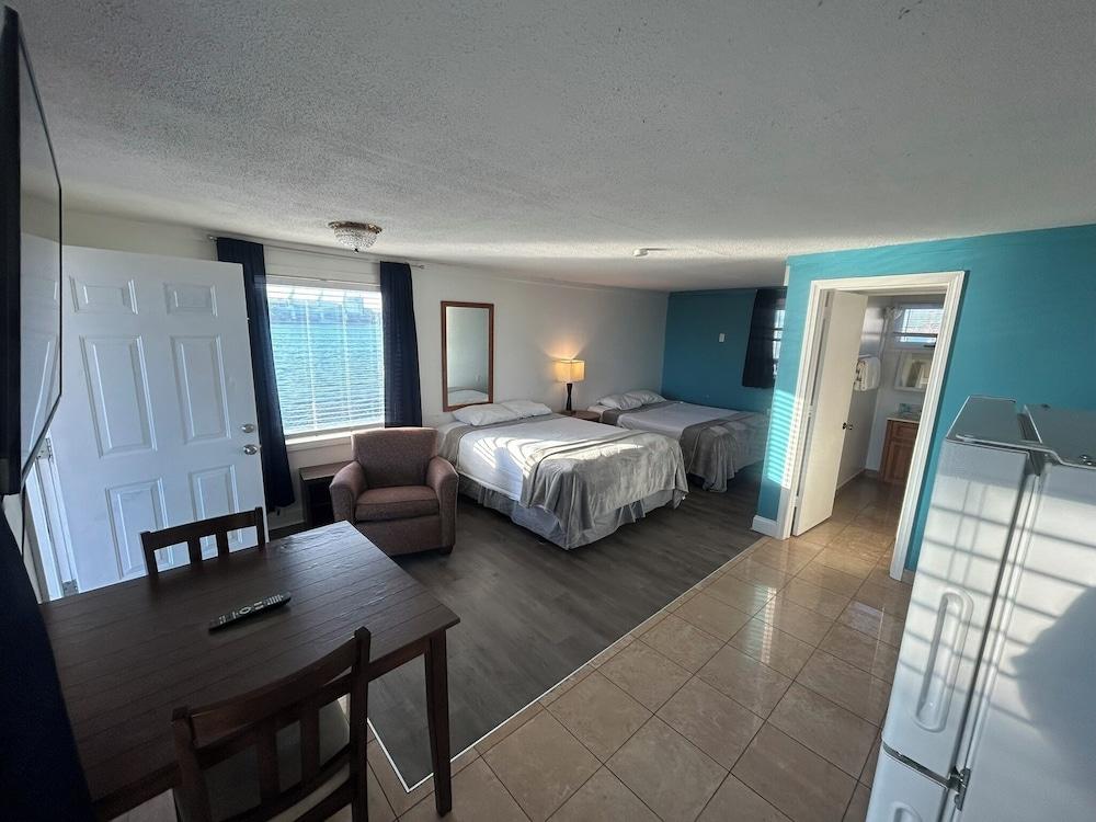 Pet Friendly Thames Inn & Marina