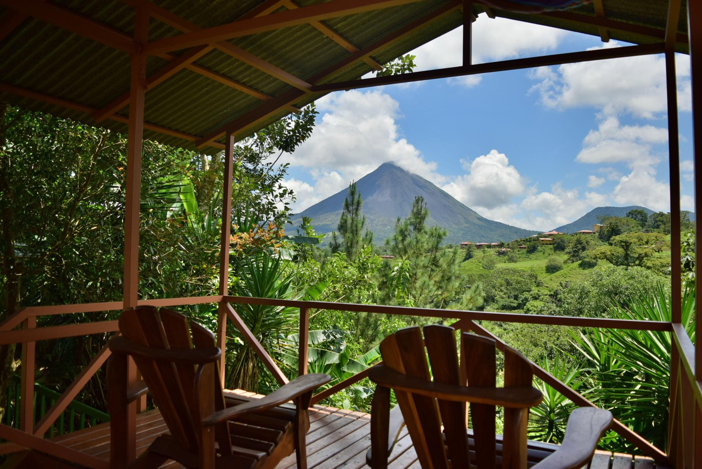 Pet Friendly Mirador House With Volcano Views