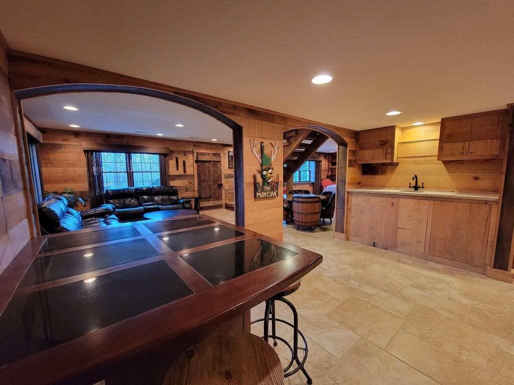 The Twisted Raven Pet Policy