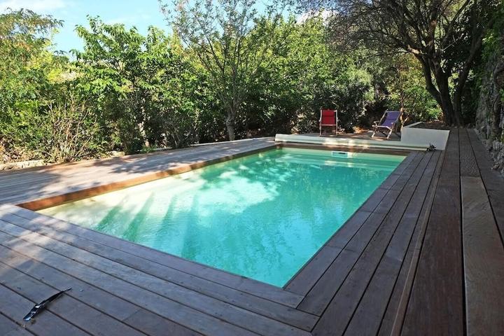 Pet Friendly House & Private Pool in Private Park