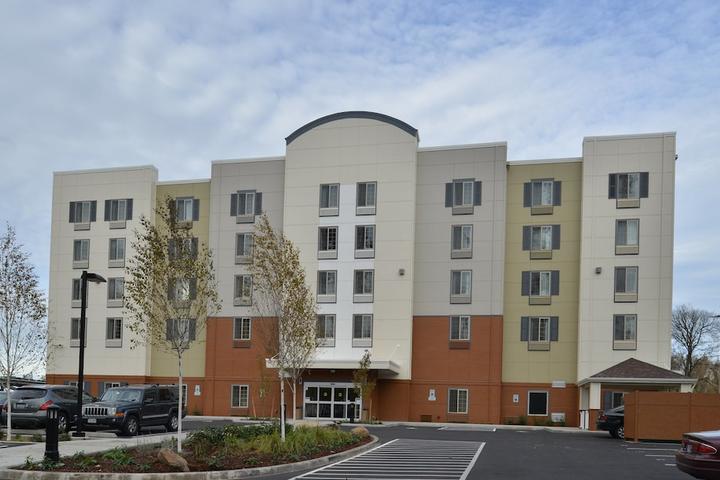 Pet Friendly Candlewood Suites Eugene Springfield an IHG Hotel