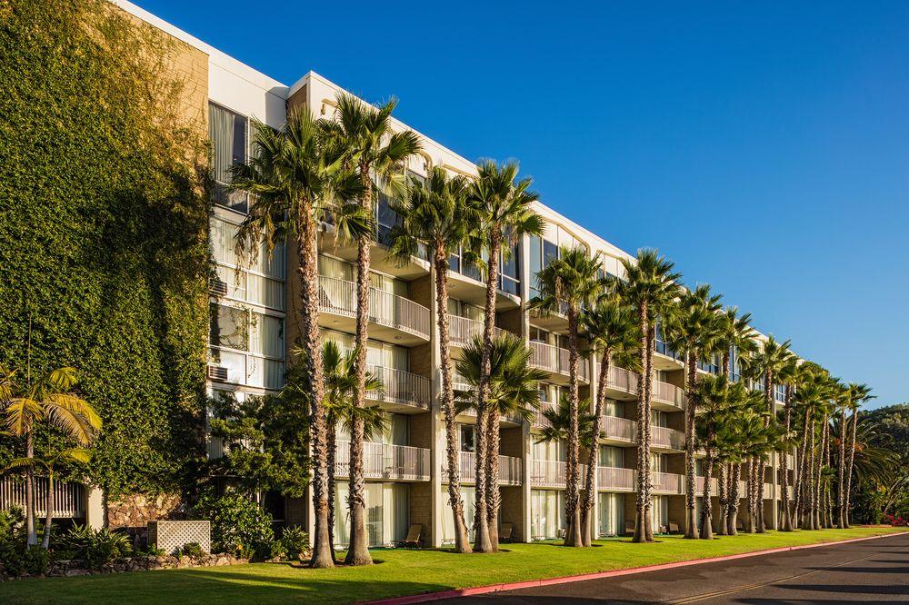 Bahia Resort Hotel Pet Policy