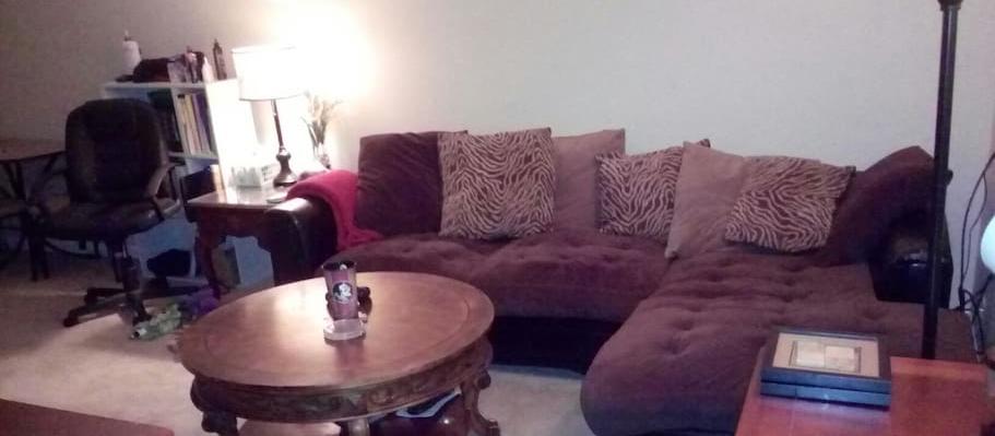 Picture of a pet friendly vacation rental in Tallassee East, FL. Picture of a pet friendly vacation rental in Tallassee East, FL.