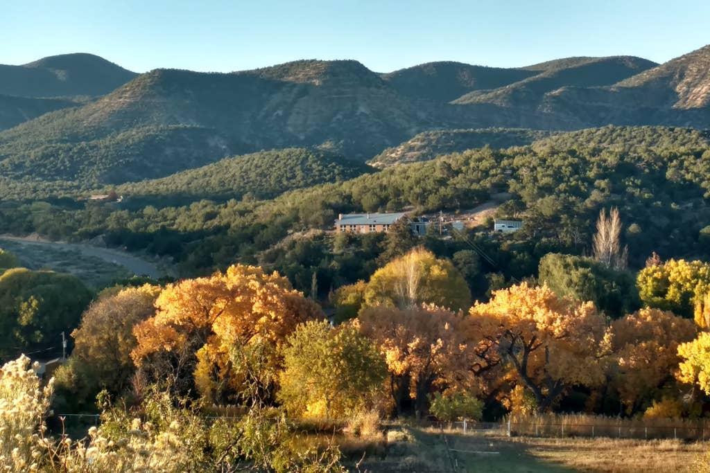 Tularosa Airbnb Rentals Pet Policy