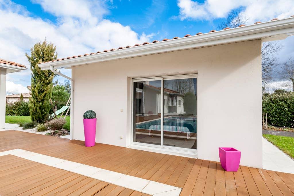 Pet Friendly Le Pian Medoc Airbnb Rentals