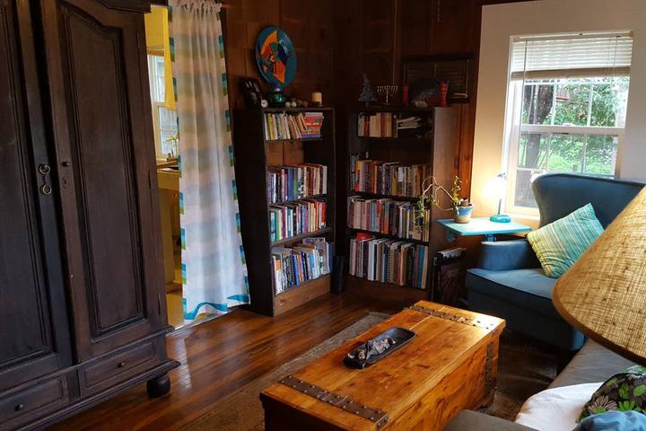 Pet Friendly Georgetown Airbnb Rentals