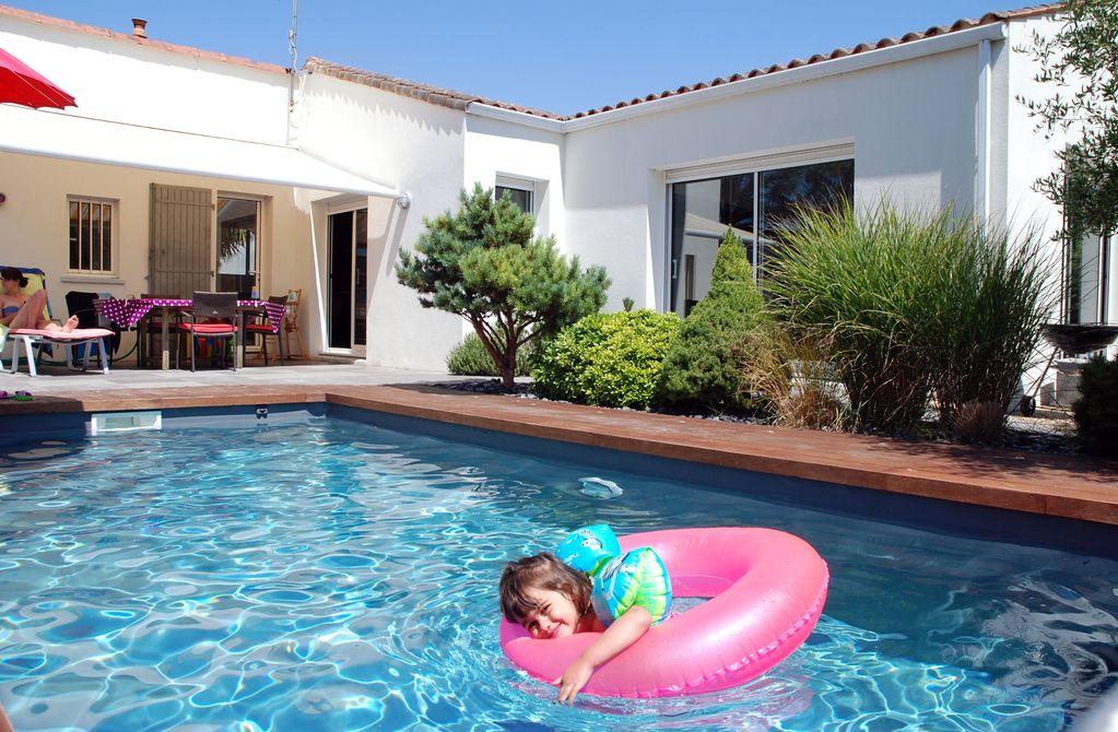 Pet Friendly Hotels Near Me With A Pool - designflcs