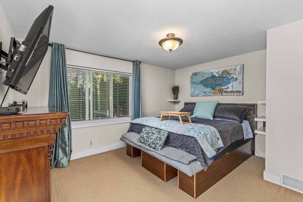 Private Home 10 Minutes to Downtown Kelowna Pet Policy