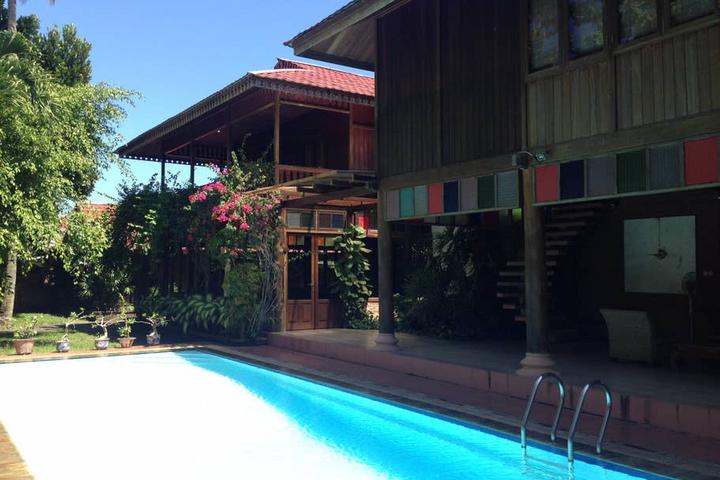 Pet Friendly Manado Airbnb Rentals