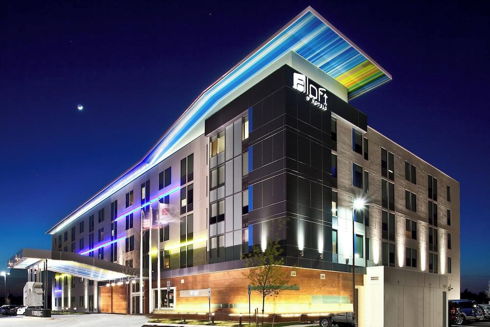 Pet Friendly Aloft Dulles Airport North