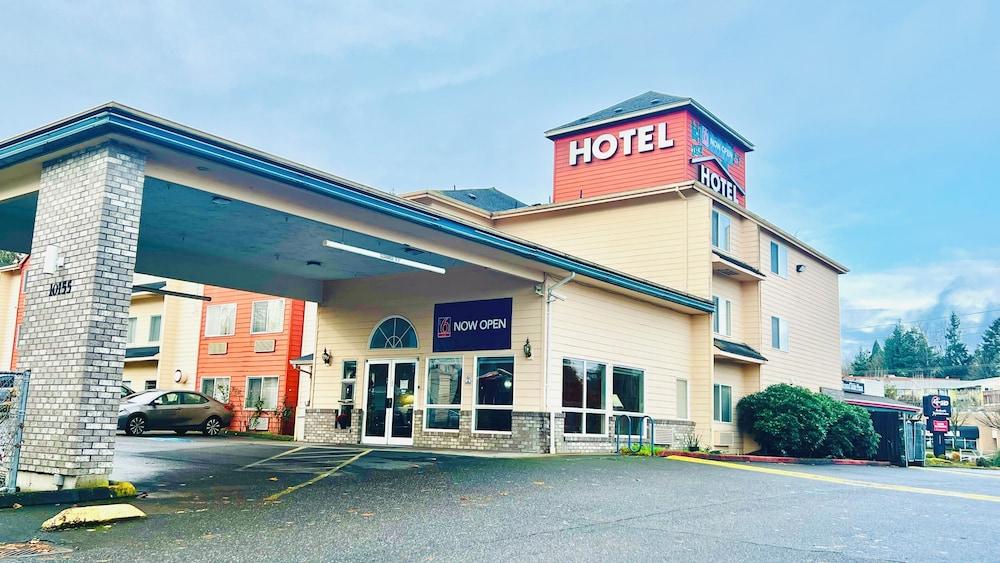 Pet Friendly Studio 6 Suites - Portland OR - Downtown OHSU