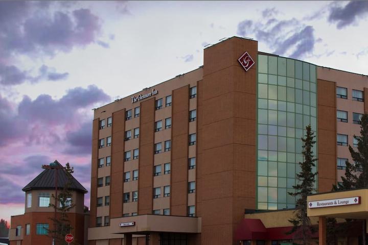 Pet Friendly The Glenmore Inn & Convention Centre