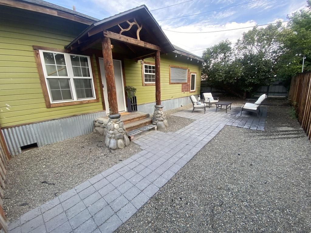 Downtown 2 Bedroom Ellensburg Home Pet Policy