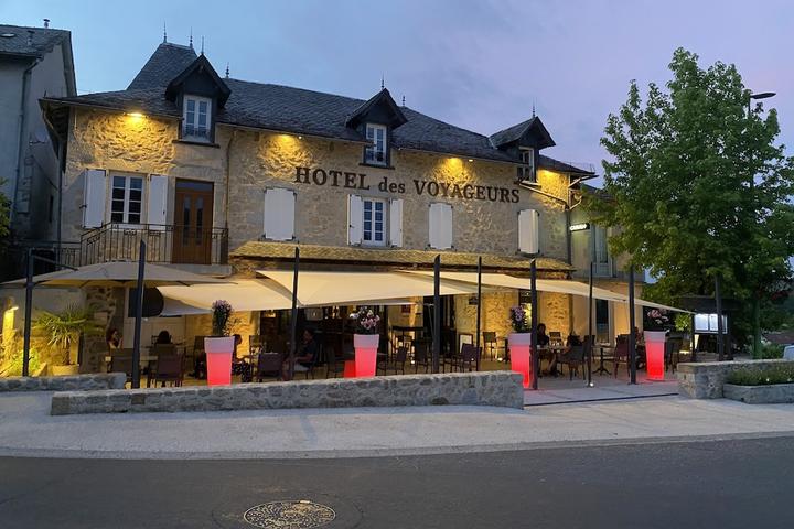 Pet Friendly Hotel Des Voyageurs
