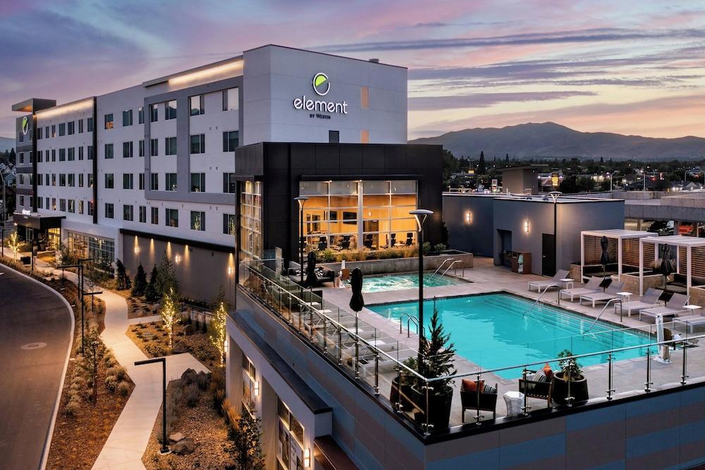 Pet Friendly Element Reno Experience District