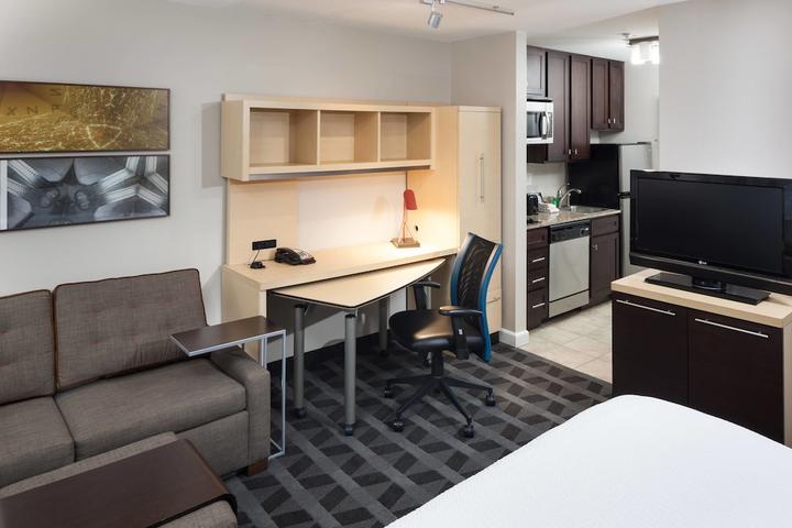 Pet Friendly TownePlace Suites by Marriott Columbia Southeast/Ft Jackson