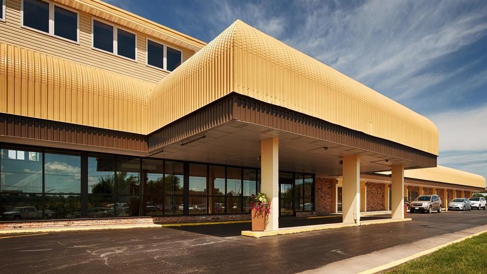 hotels in sedalia mo with jacuzzi in room