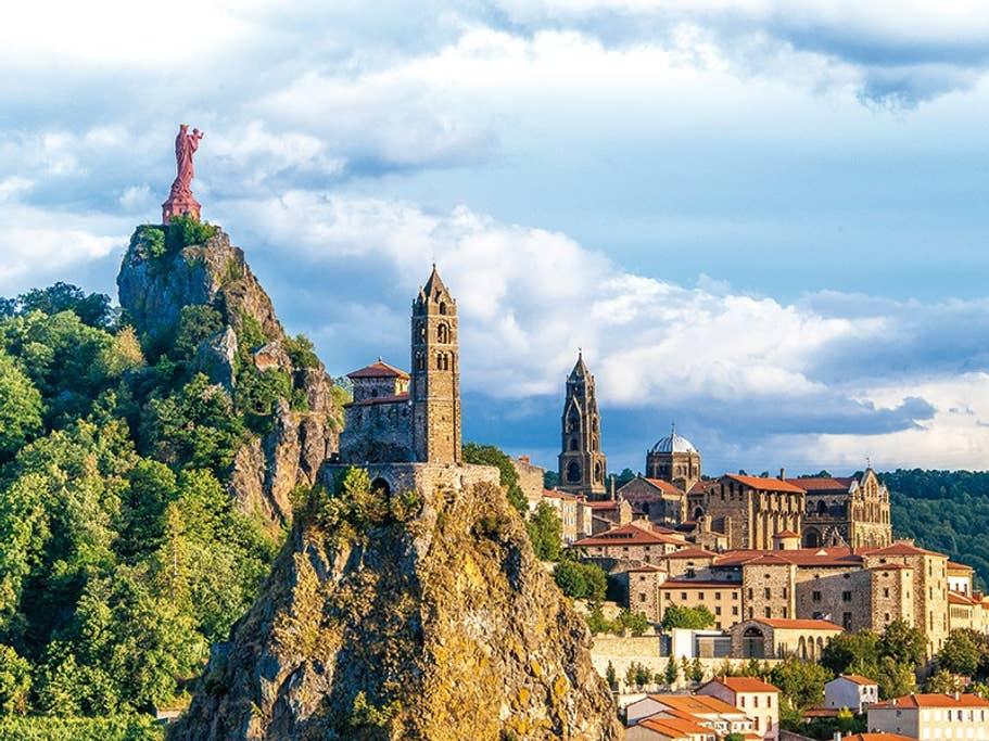 Pet Friendly Le Puy en Velay Airbnb Rentals