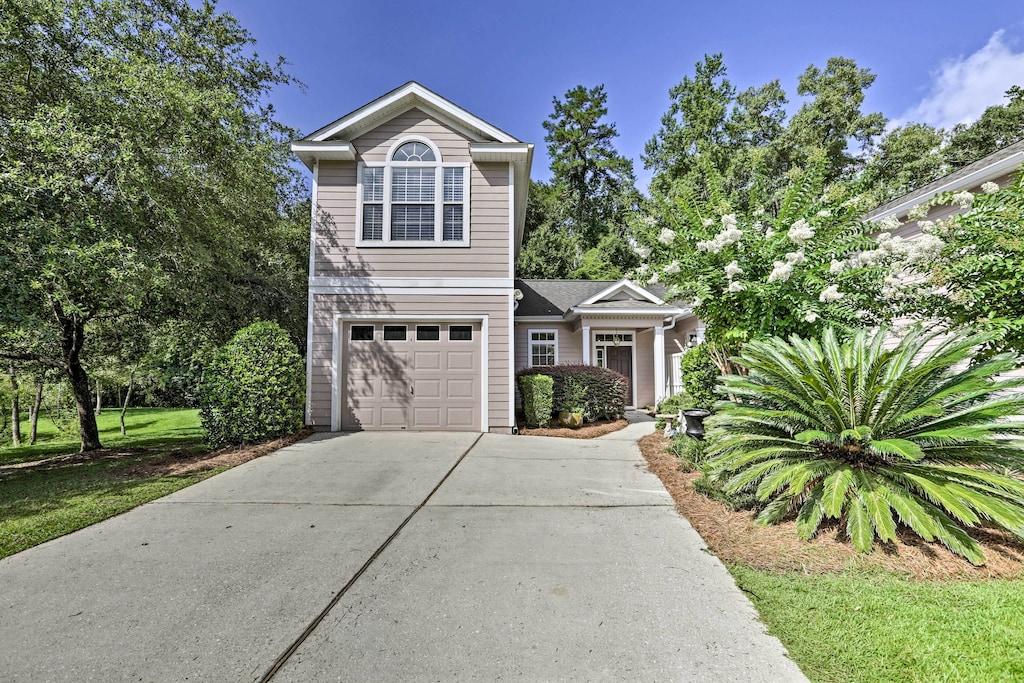 Pet Friendly Bright Tallahassee Home 5 Miles to Downtown