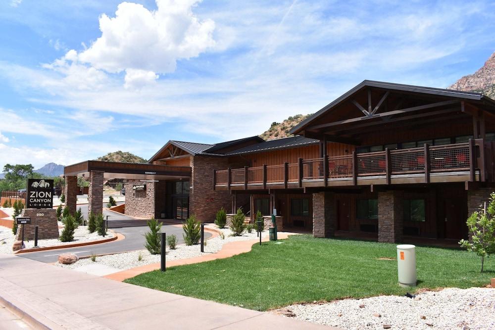 Pet Friendly Zion Canyon Lodge