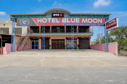 Pet Friendly OYO Hotel Blue Moon
