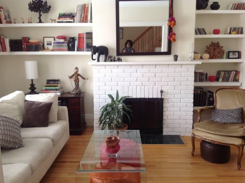 Family Home in Montreal Pet Policy