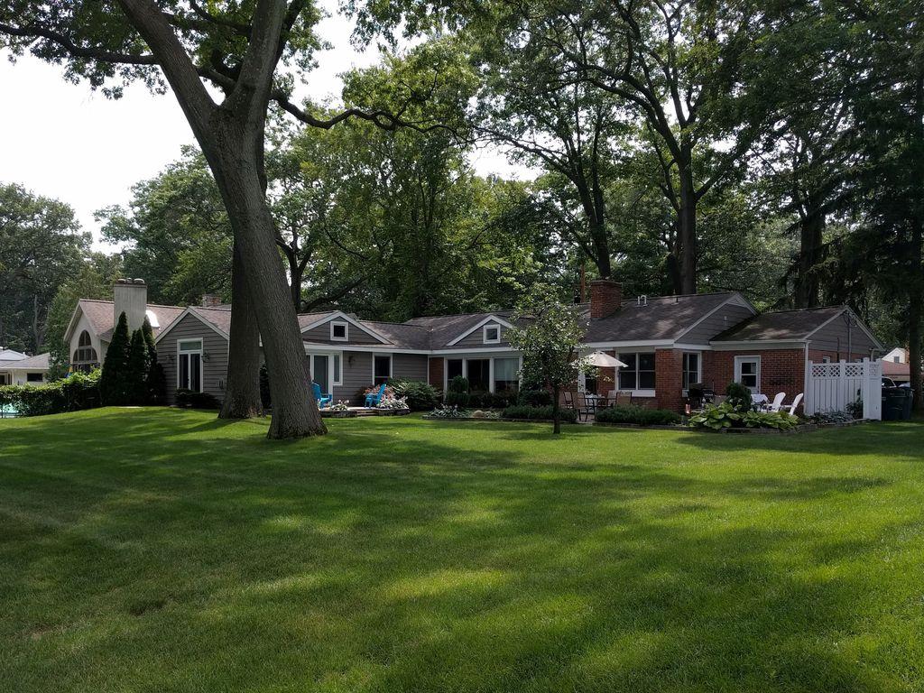 Pet Friendly Vacation Rentals In Grand Haven Mi Bringfido