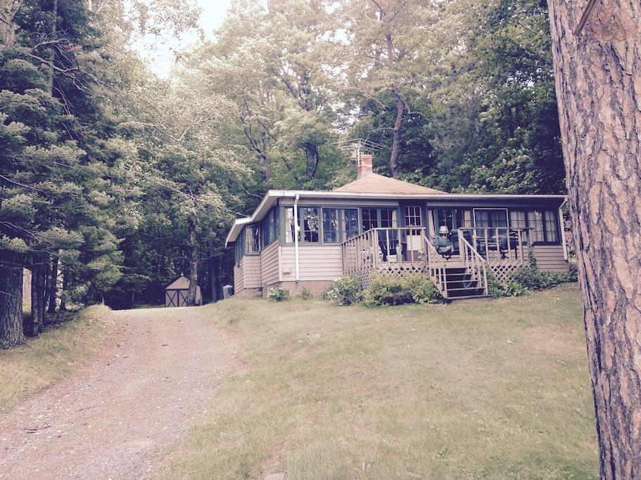 Solon Springs Airbnb Rentals Pet Policy