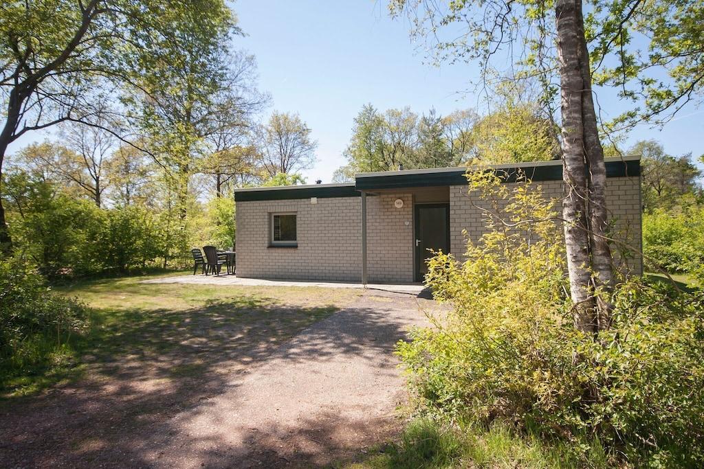 Pet Friendly Adapted Bungalow with Fireplace in Nature
