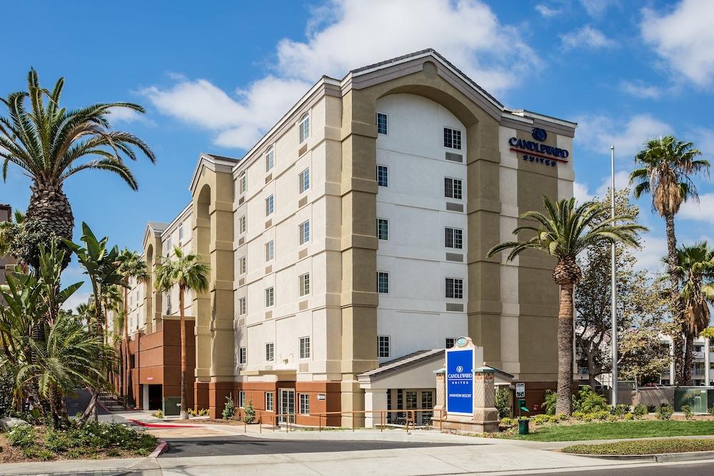 Pet Friendly Candlewood Suites Anaheim - Resort Area by IHG