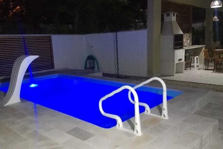 Pet Friendly House with Pool in Ubatuba Country Condo