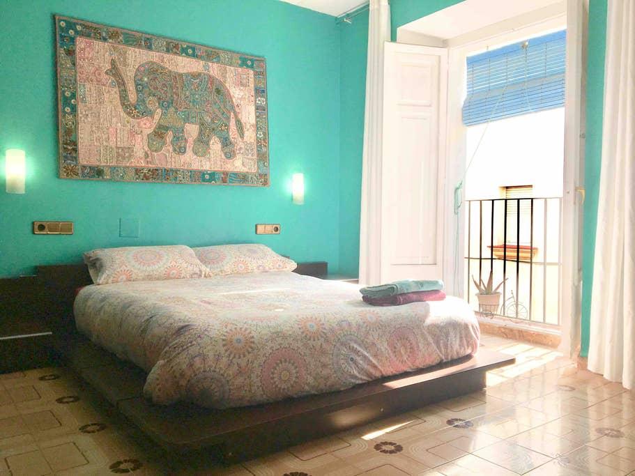 Pet Friendly Vilanova I La Geltru Airbnb Rentals