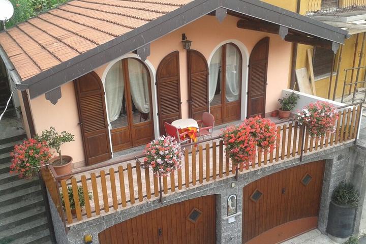 Pet Friendly Chalet with Pool for 2 People in Valley Albano