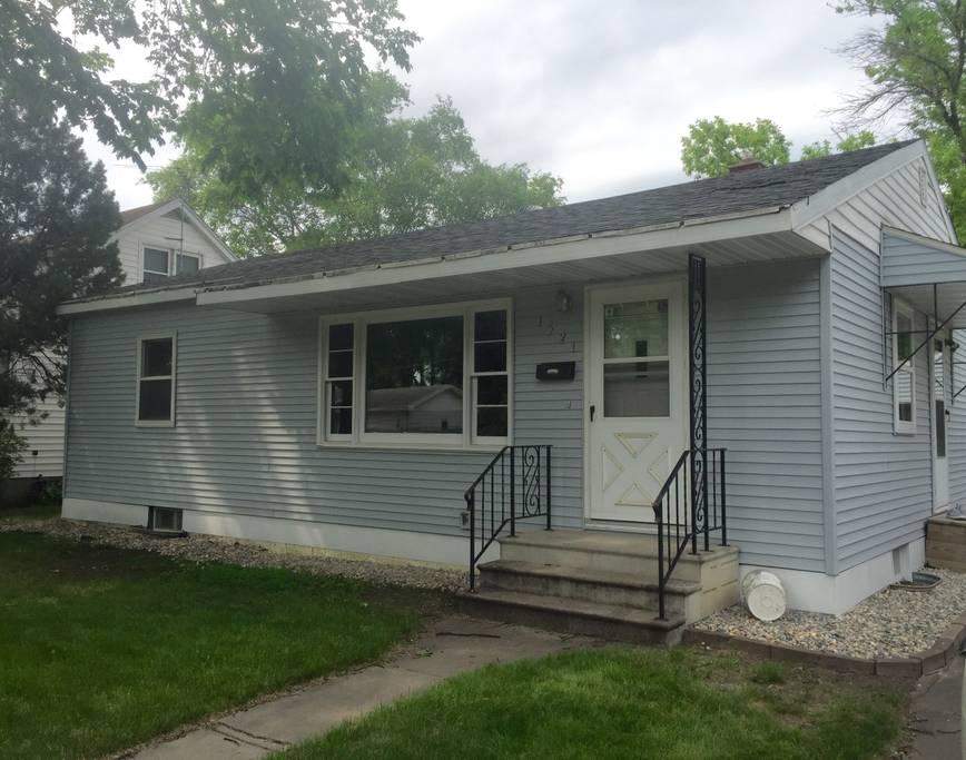 Fargo Airbnb Rentals Pet Policy