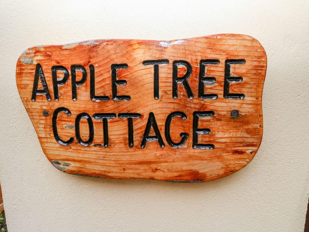Pet Friendly Appletree Cottage
