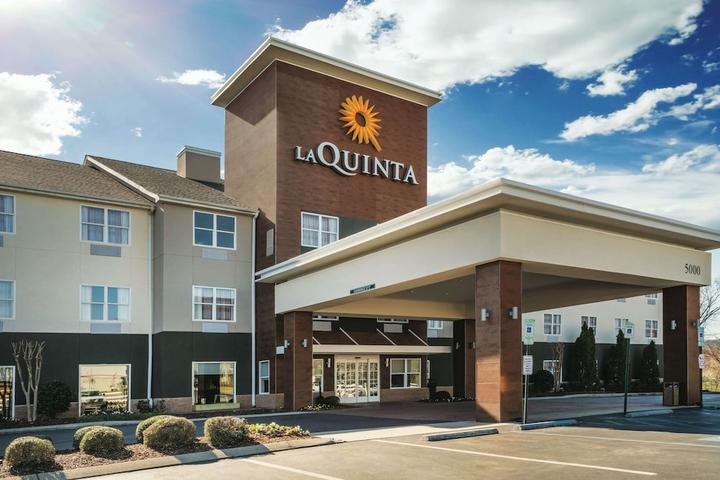 Pet Friendly La Quinta Inn & Suites by Wyndham Chattanooga North - Hixson