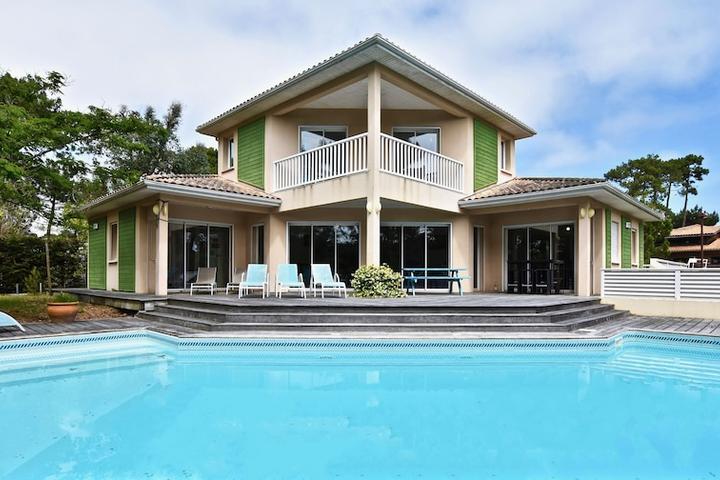 Pet Friendly Charming Villa with Heated Pool Near the Ocean