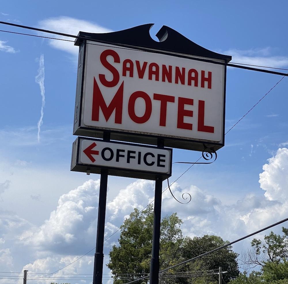 Pet Friendly Savannah Motel