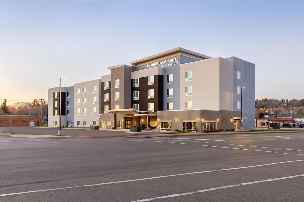 Pet Friendly Towneplace Suites by Marriott Iron Mountain