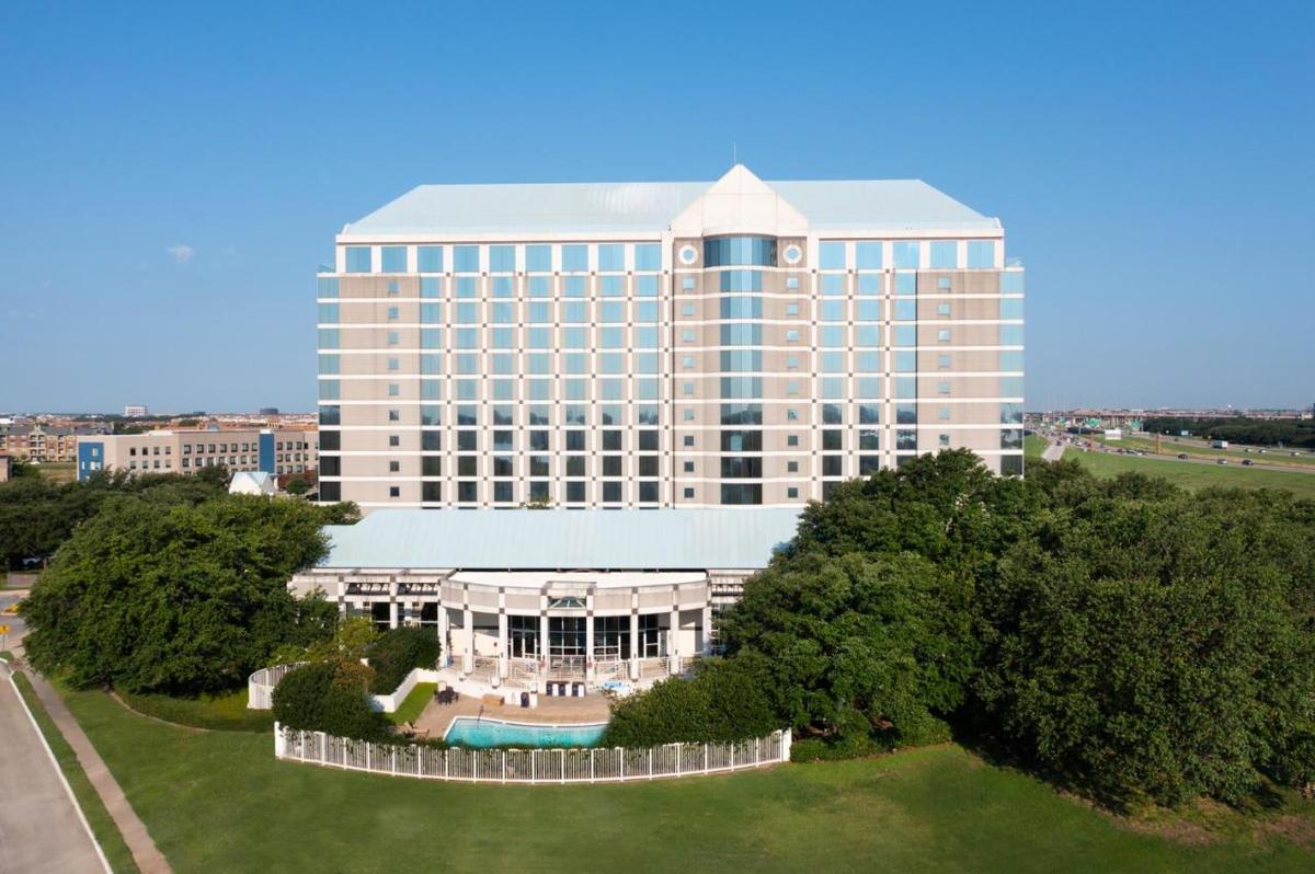 Renaissance Dallas North Hotel Pet Policy