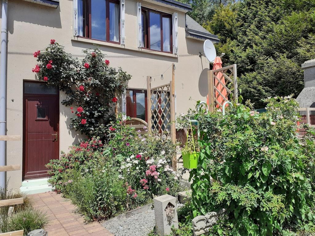 Pet Friendly Inviting House in Langourla