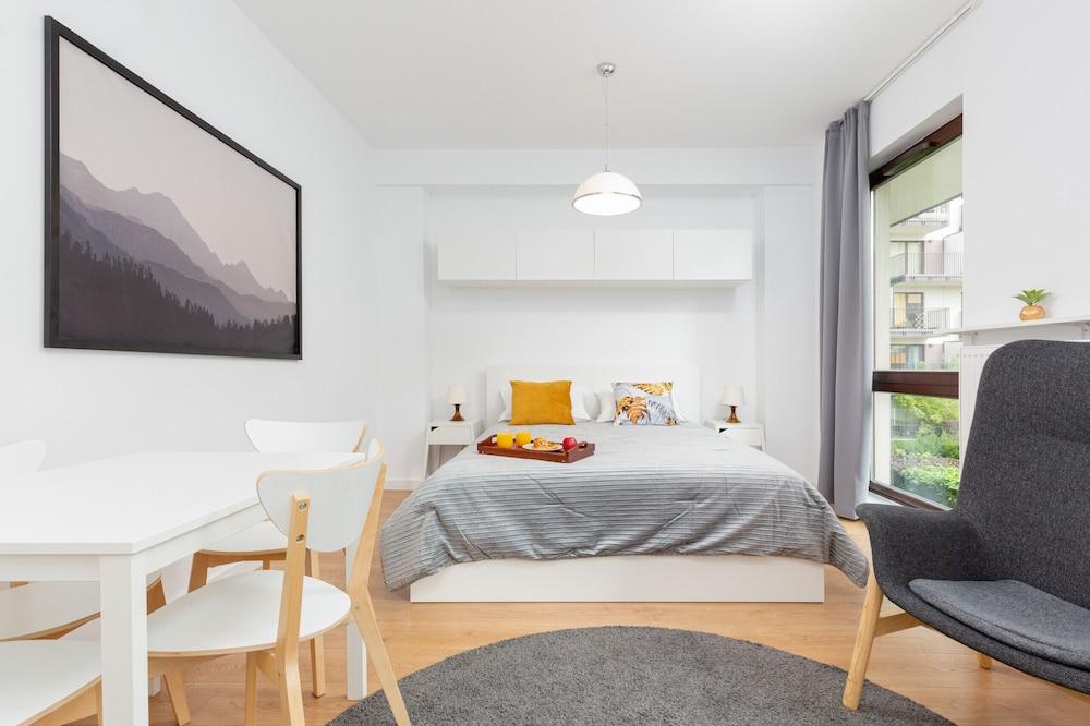 Apartments Westfield Arkadia by Renters Pet Policy