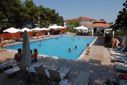 Pet Friendly Hotel Camping Agiannis