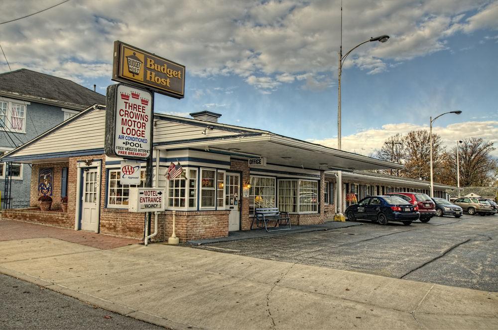 Budget Host Three Crowns Motor Lodge Pet Policy
