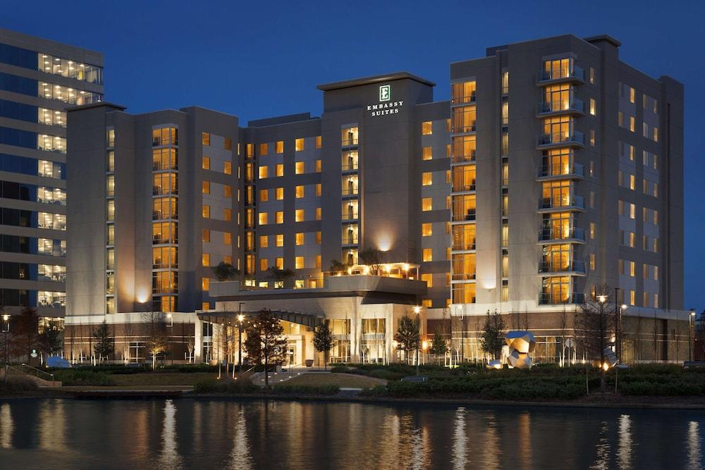 Pet Friendly Embassy Suites by Hilton the Woodlands at Hughes Landing