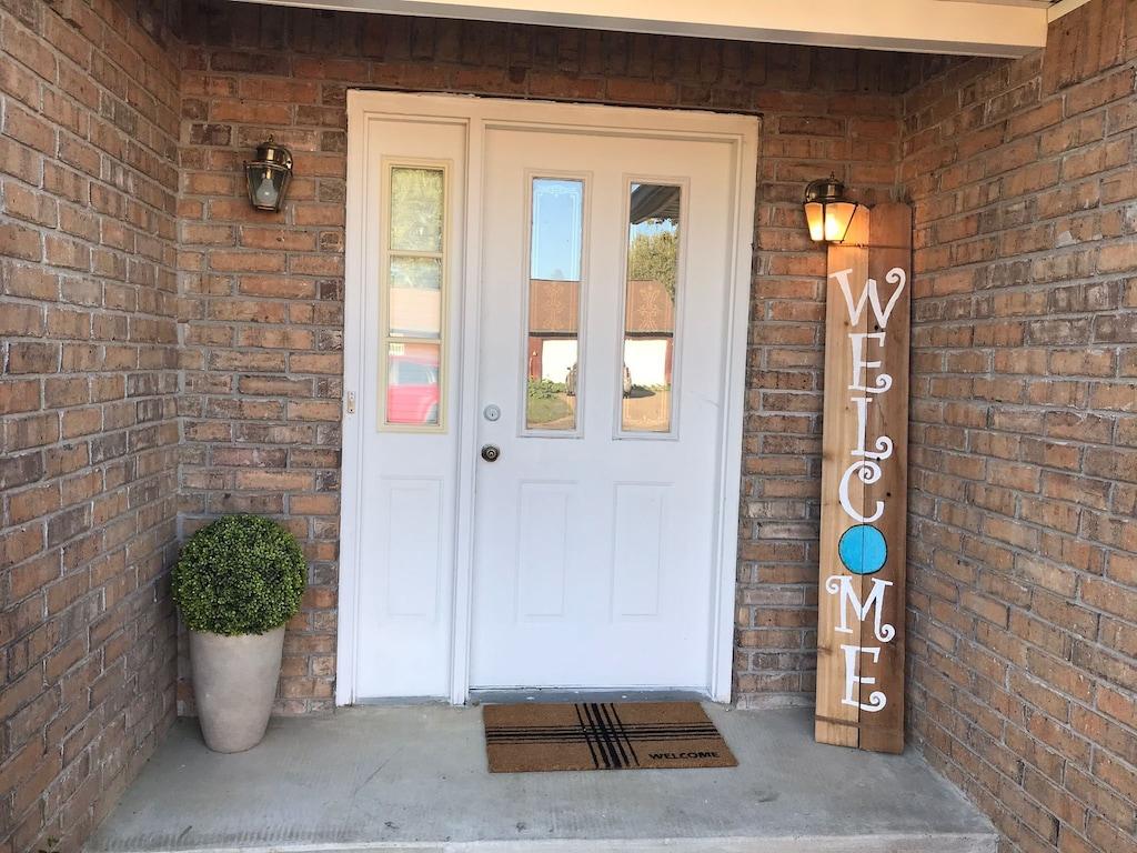 Elkins Charm Getaway Pet Policy