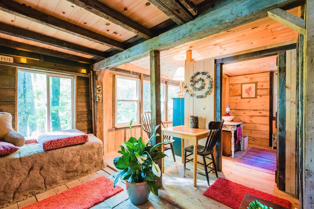 Pet Friendly Fultonham Airbnb Rentals